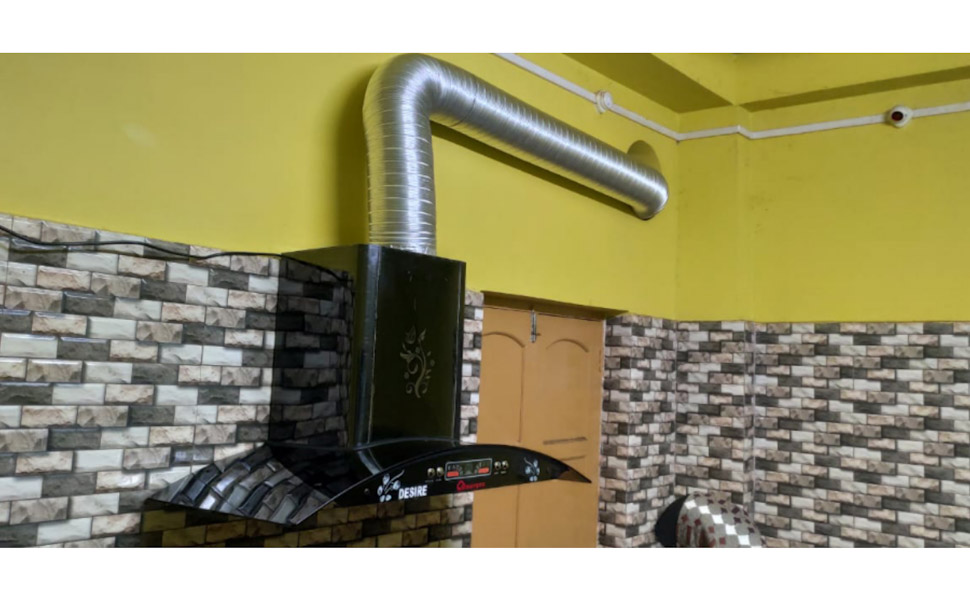 Comparison of kitchen chimney with duct for flue gas